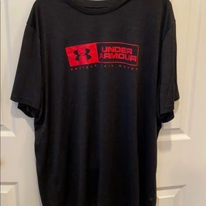 Under Armour T-shirt